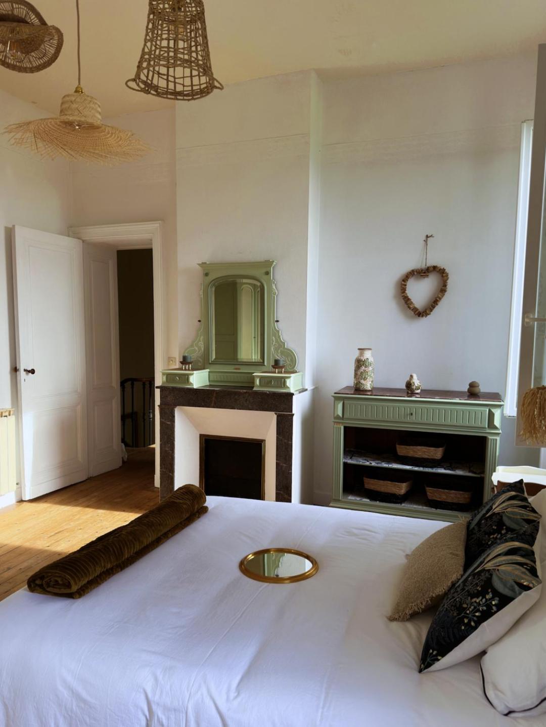 Spa, Elegance Et Charme Au Coeur Des Vignes - Piscine&spa Decoration Artisanale Ferienhaus Le Pian-sur-Garonne