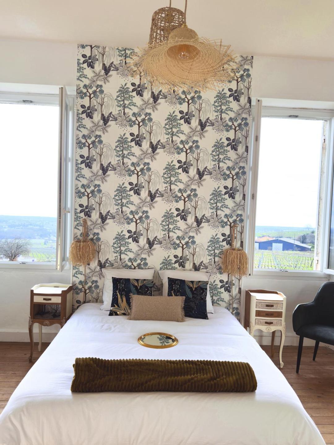 Spa, Elegance Et Charme Au Coeur Des Vignes - Piscine&spa Decoration Artisanale Ferienhaus